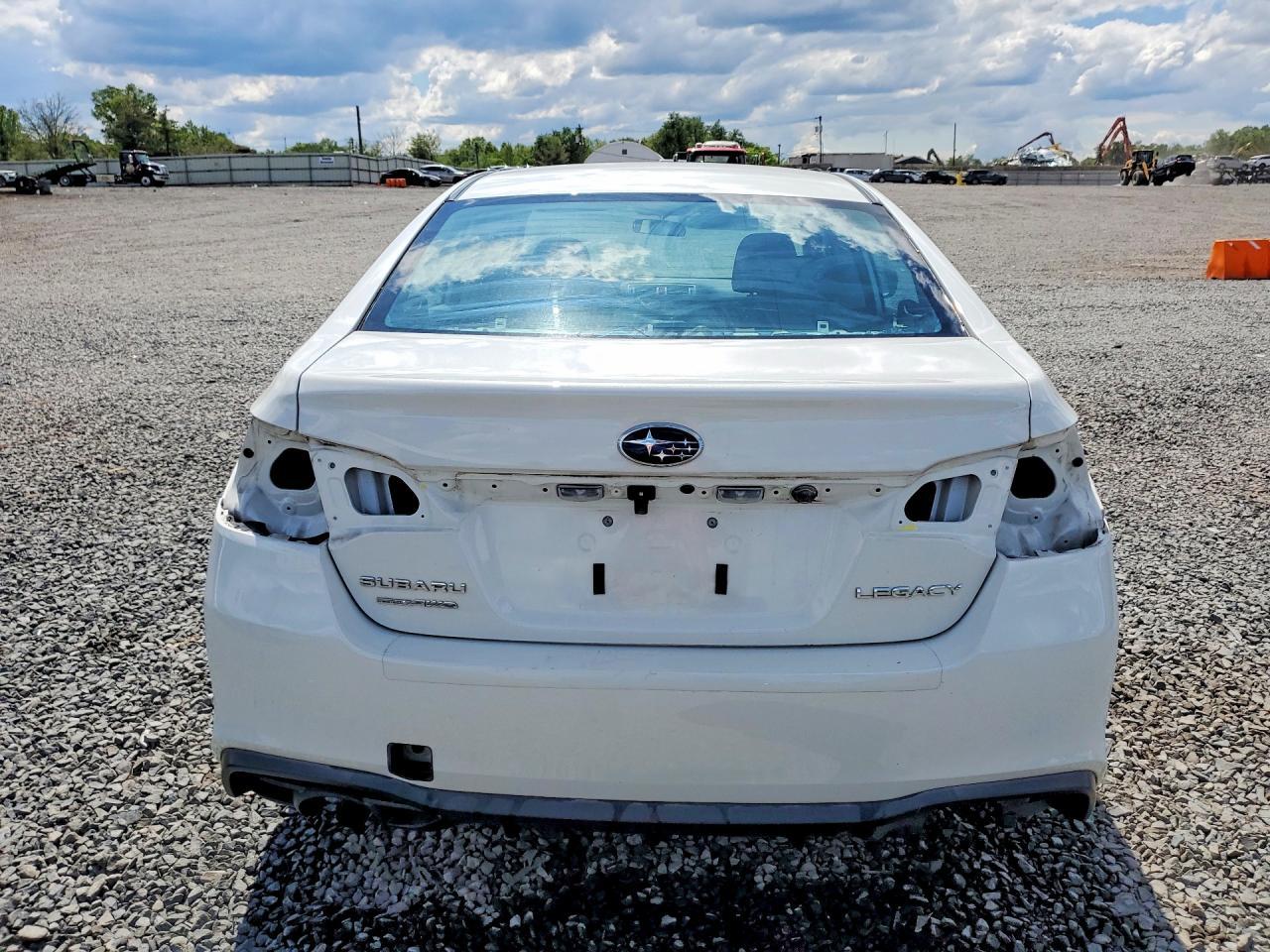 2018 SUBARU Legacy