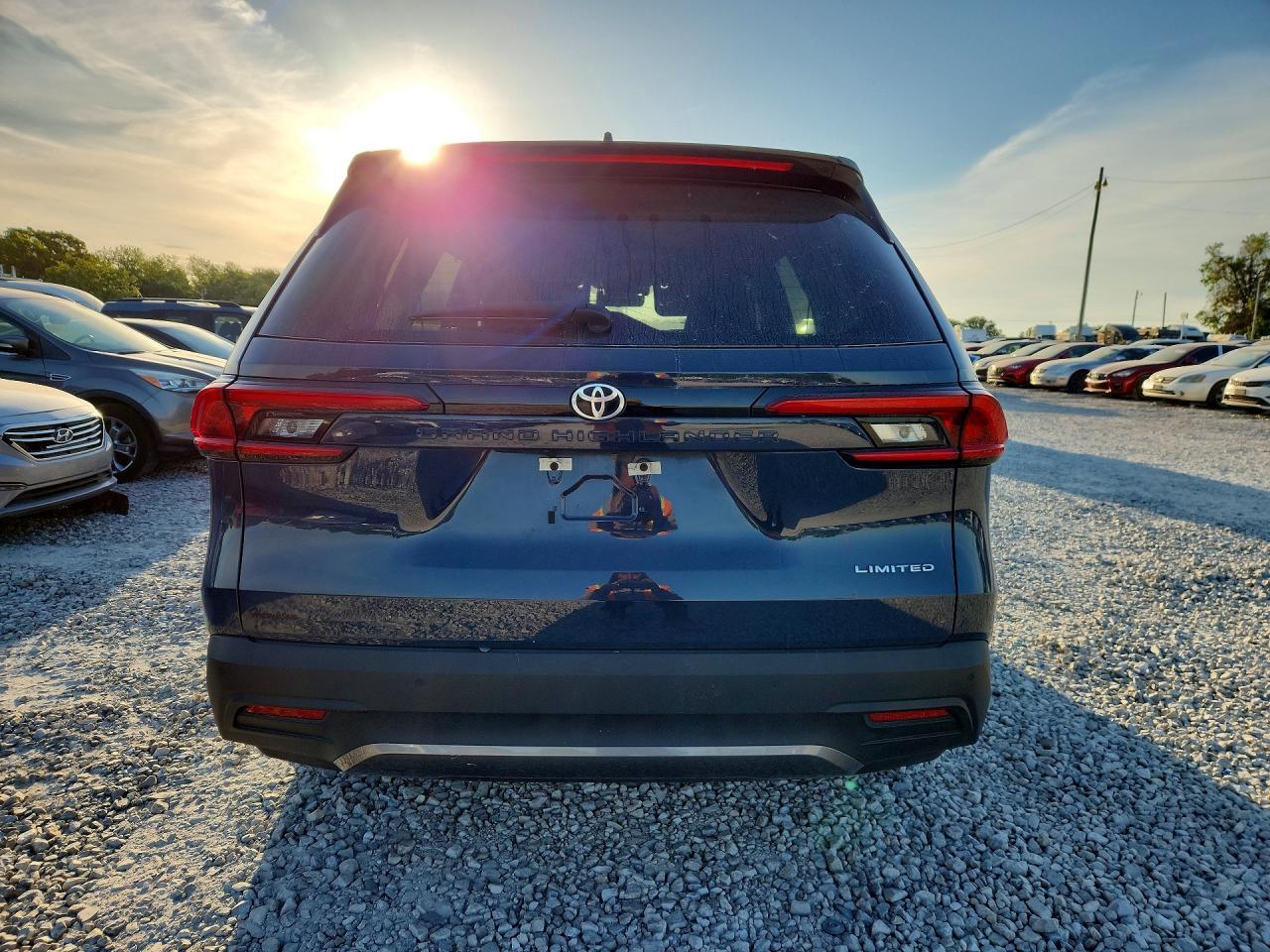 2024 TOYOTA HIGHLANDER