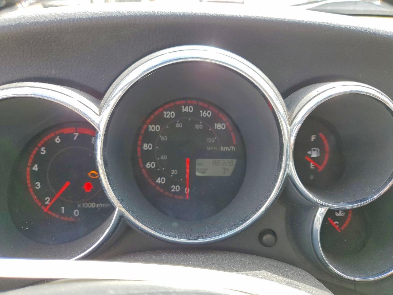 2004 TOYOTA COROLLA