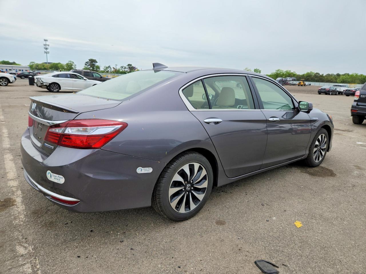 2017 HONDA ACCORD
