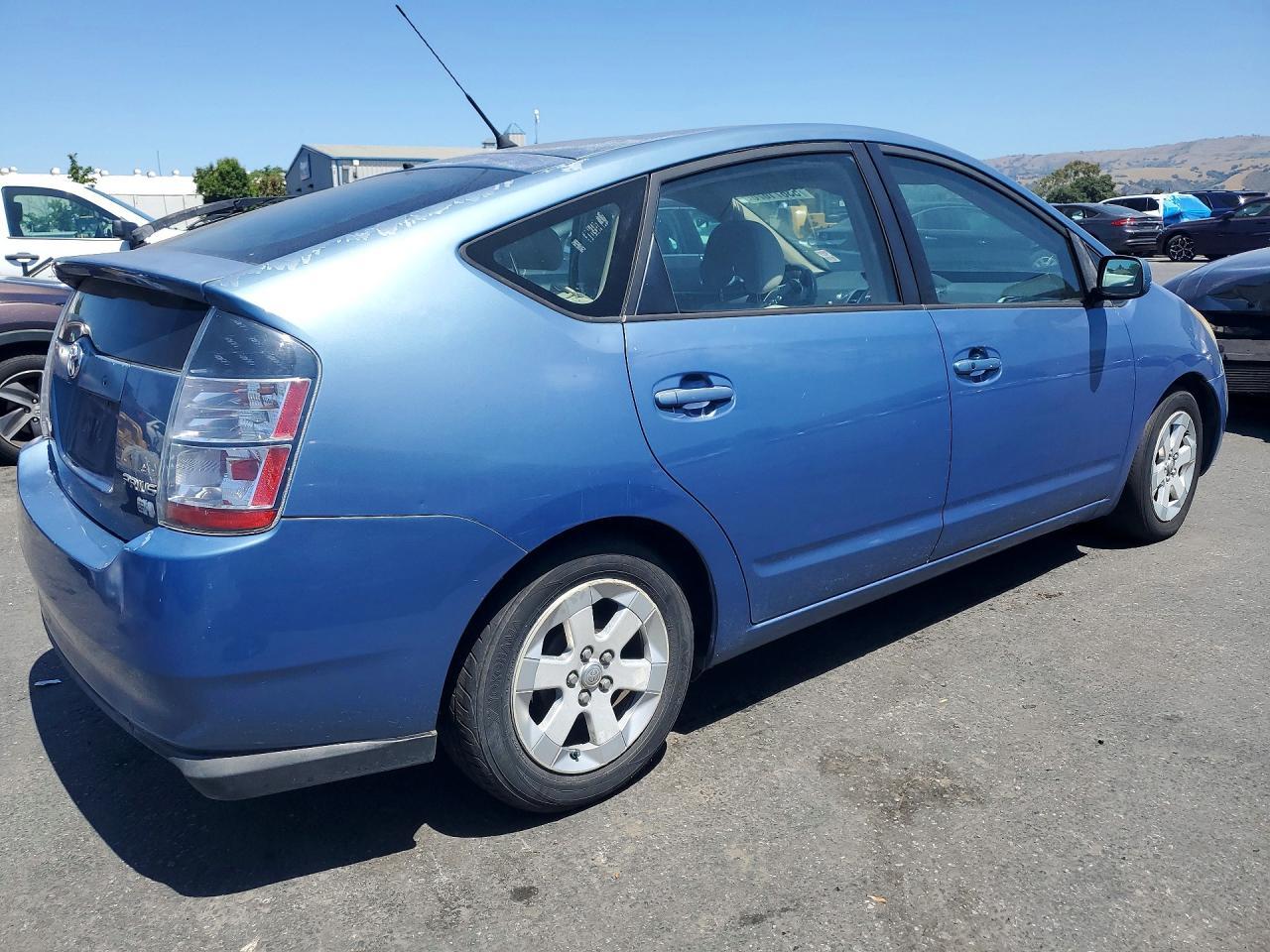 2004 TOYOTA PRIUS