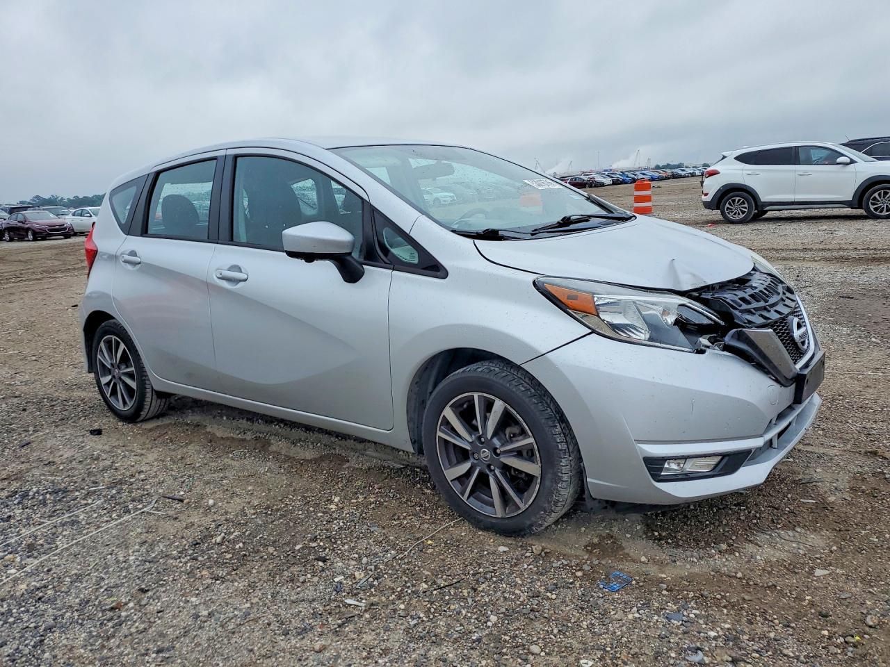 2017 NISSAN Versa Note