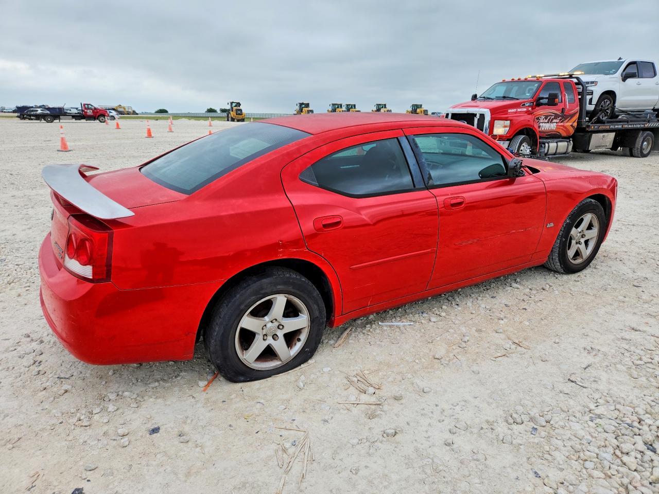 2010 DODGE CHARGER