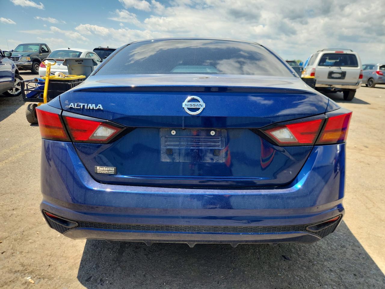 2022 NISSAN ALTIMA