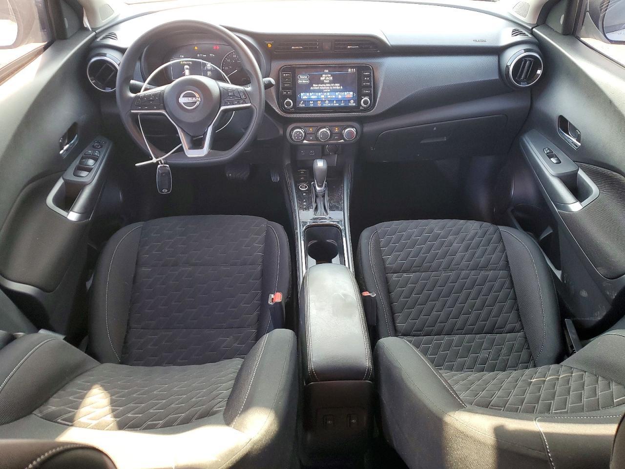 2023 NISSAN KICKS