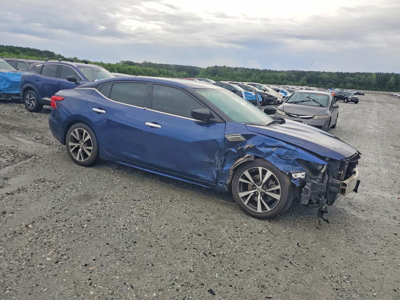 2017 NISSAN Maxima