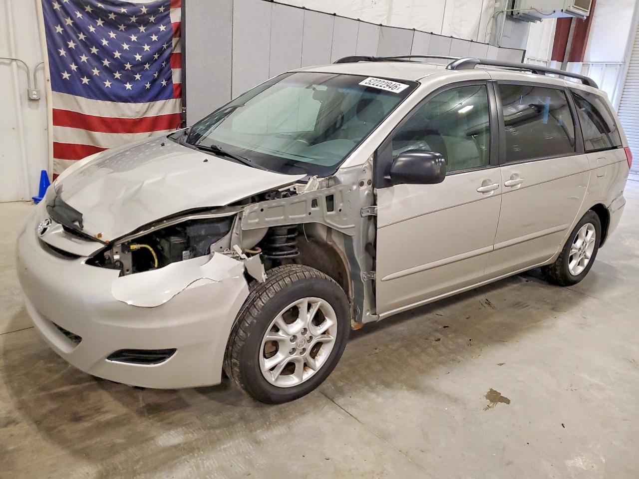 2008 TOYOTA SIENNA