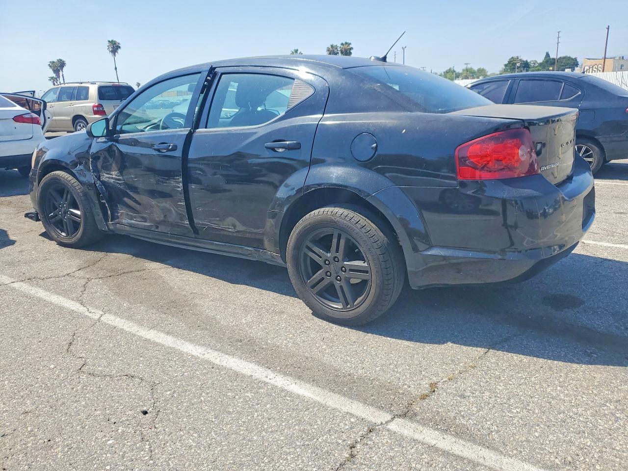 2012 DODGE Avenger