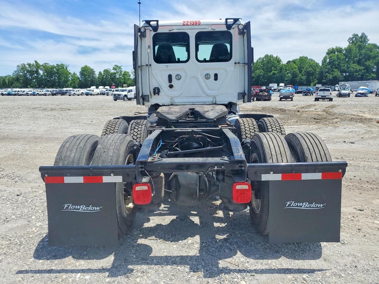 2022 FREIGHTLINER CASCADIA