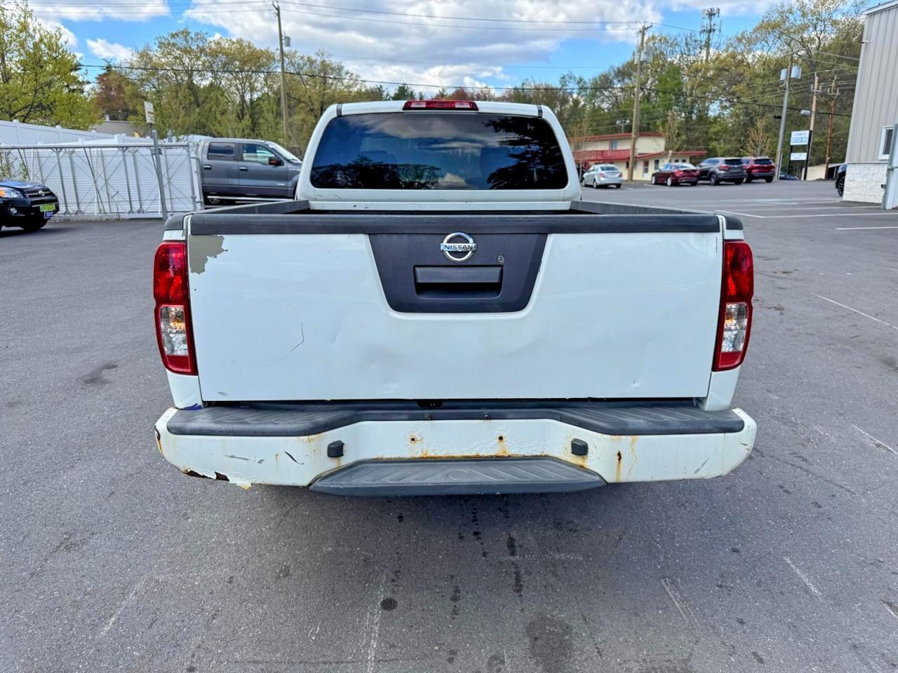 2017 NISSAN Frontier