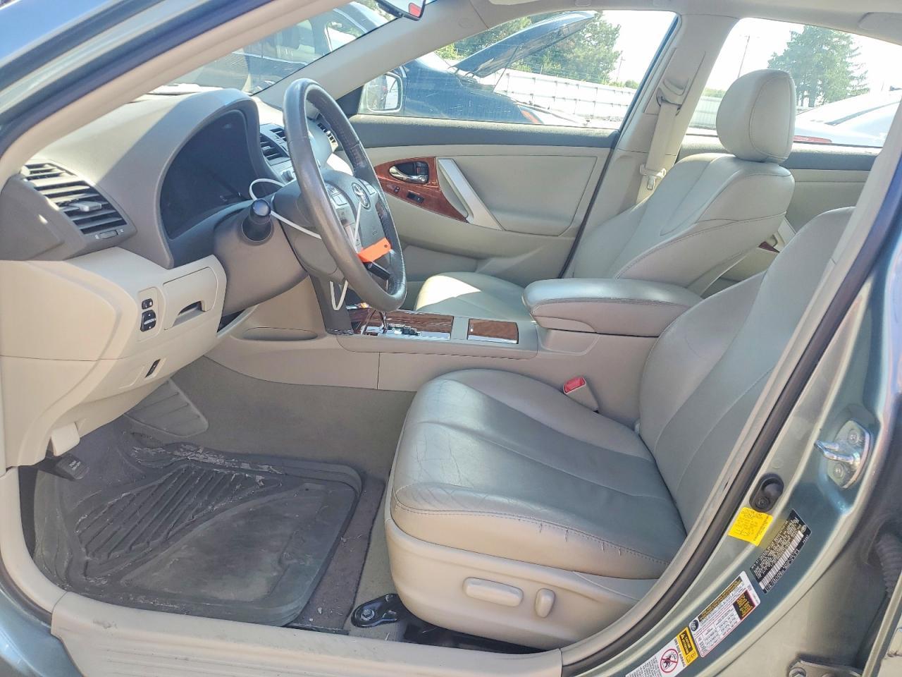 2011 TOYOTA CAMRY