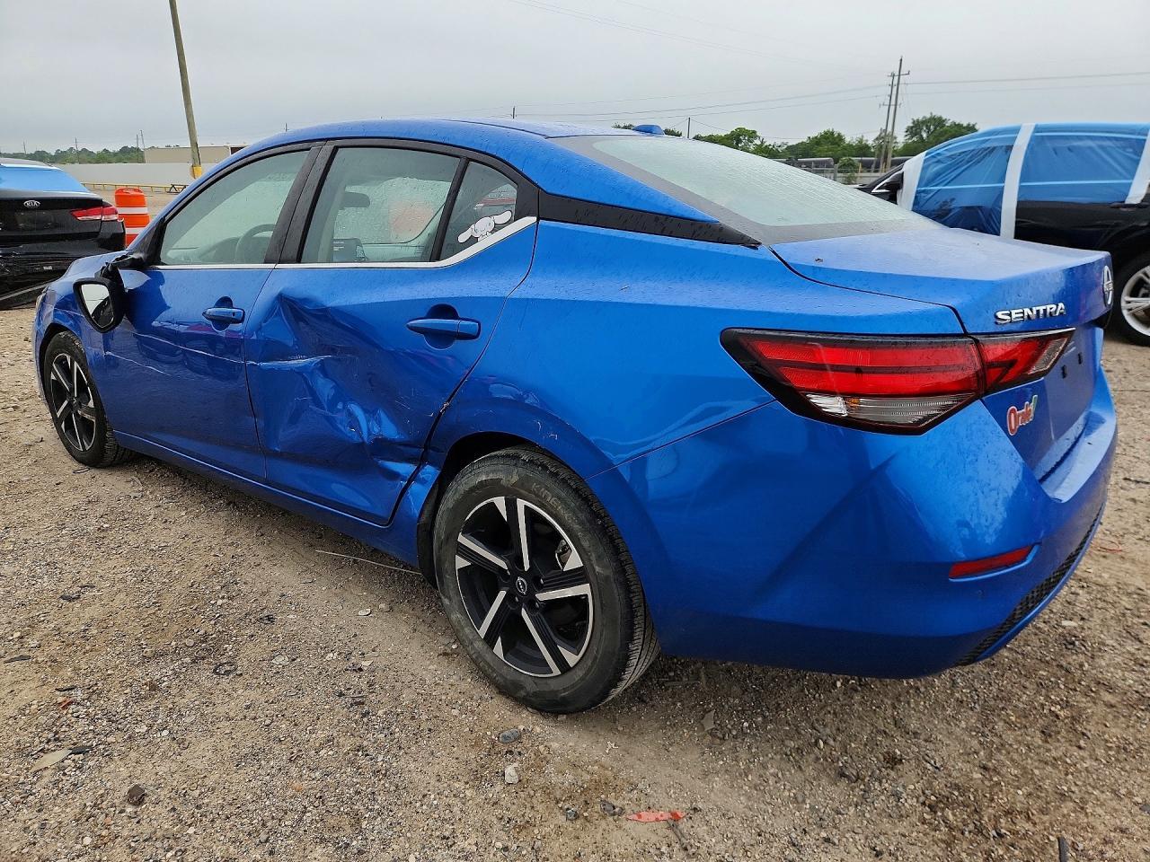 2024 NISSAN SENTRA