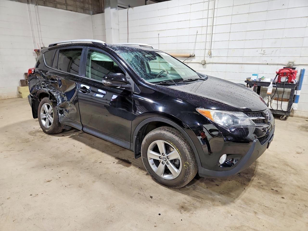 2015 TOYOTA RAV4