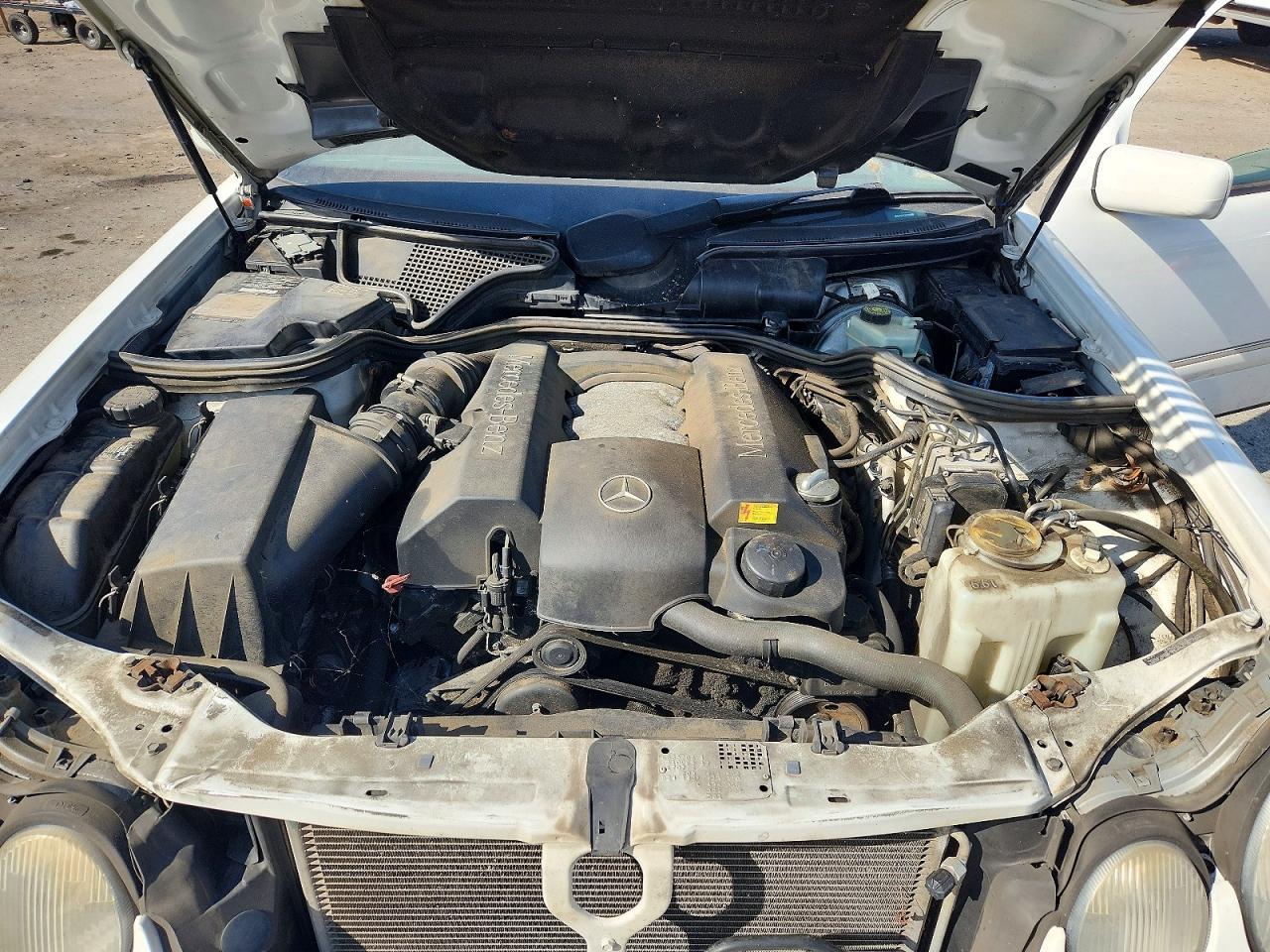 1999 MERCEDES-BENZ E-Class