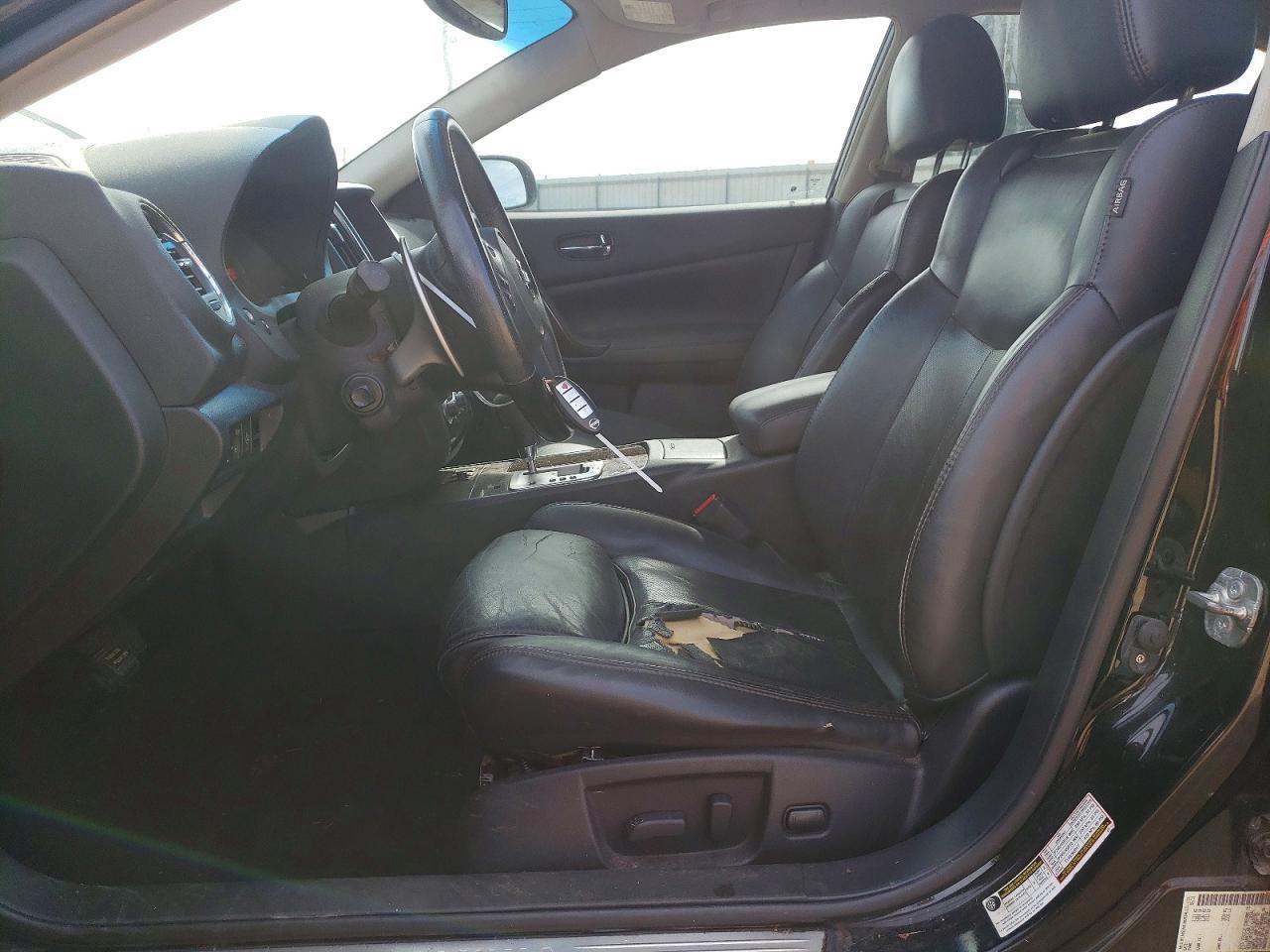 2011 NISSAN Maxima