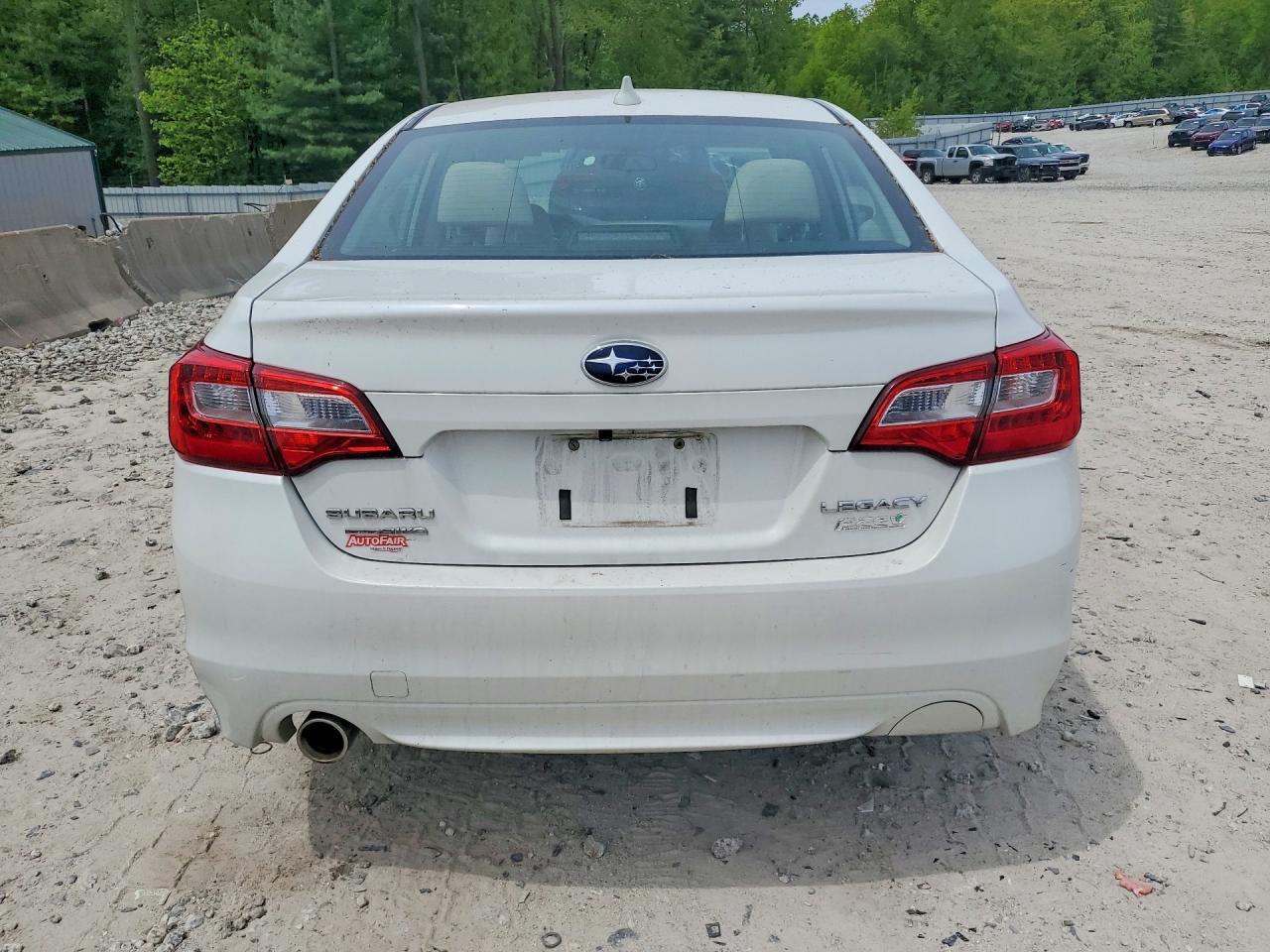 2017 SUBARU Legacy