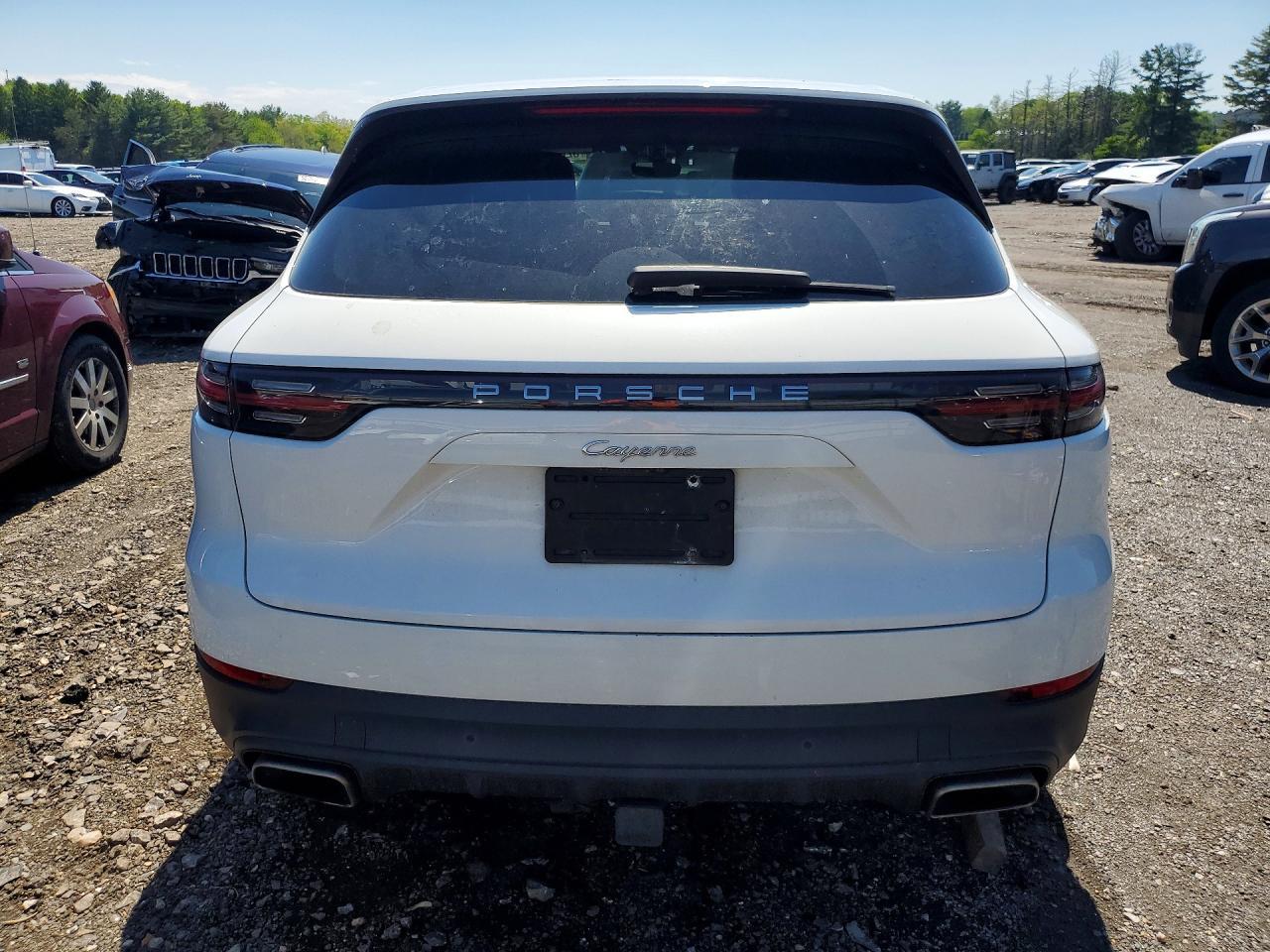 2019 PORSCHE CAYENNE