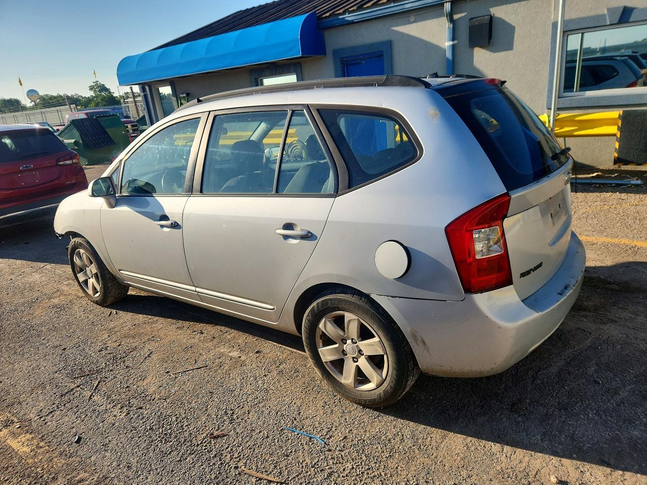2008 KIA RONDO