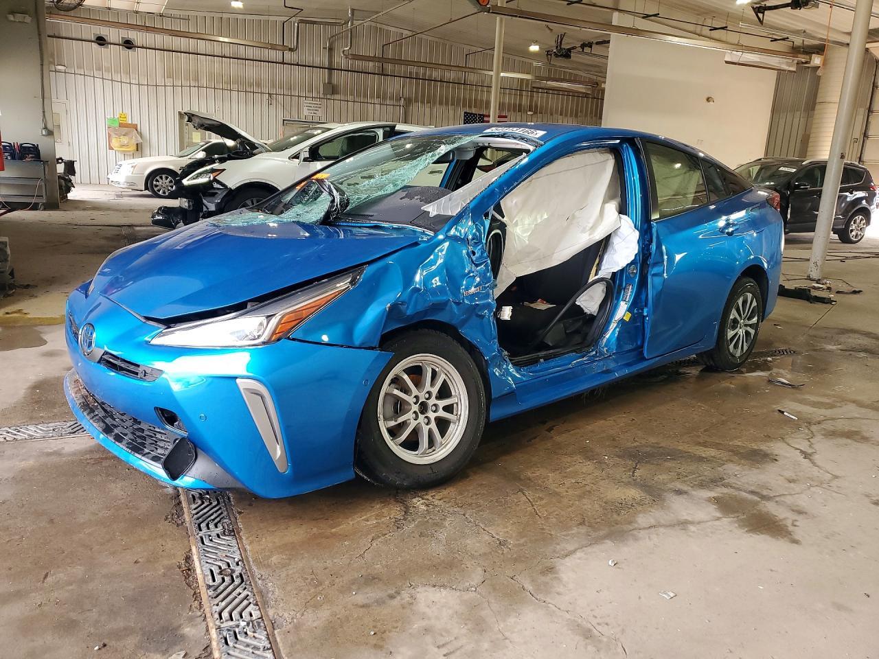 2022 TOYOTA PRIUS