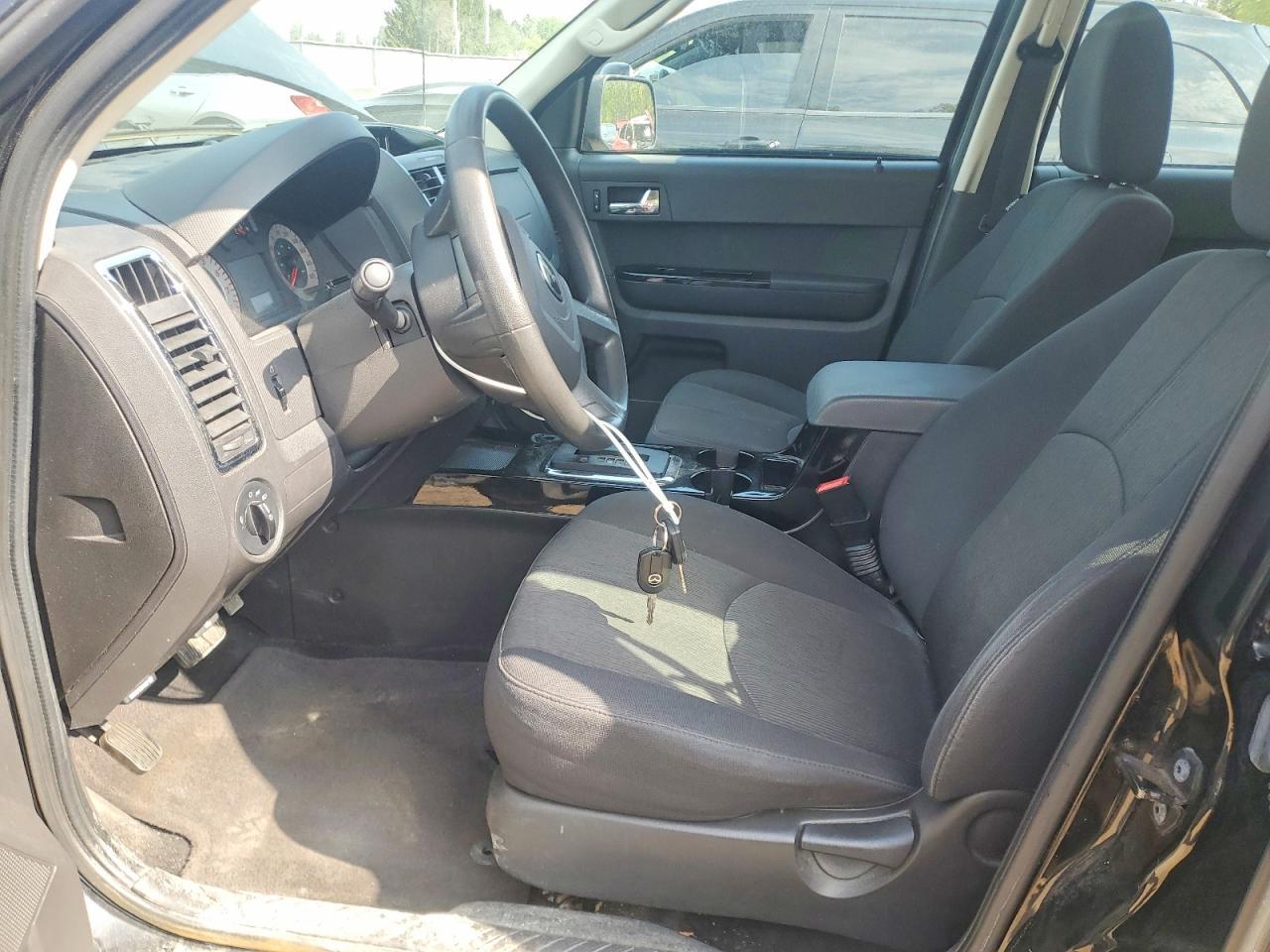 2011 MAZDA Tribute