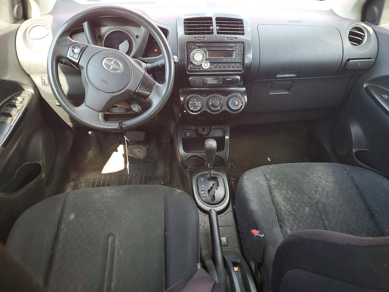 2010 SCION xD
