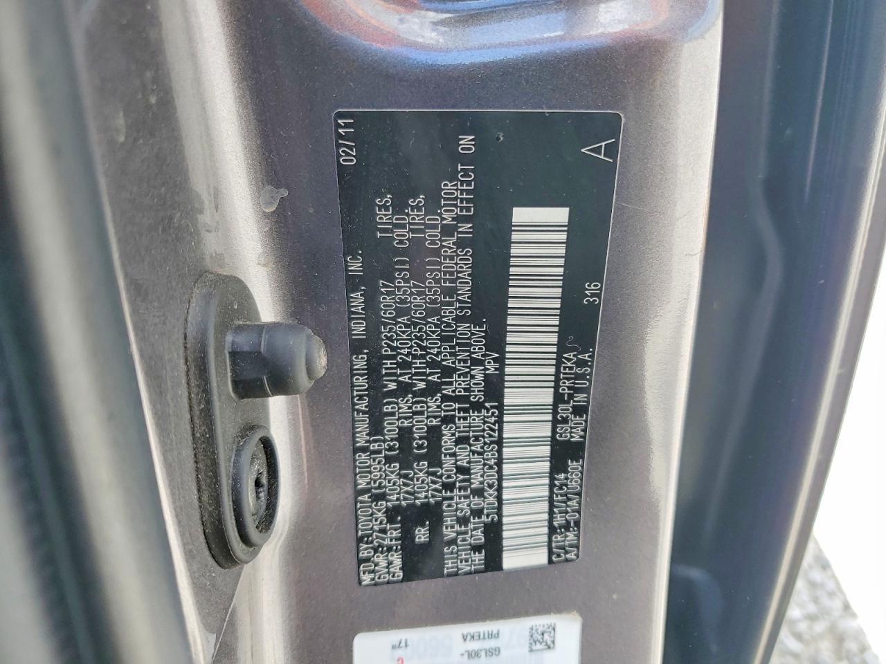2011 TOYOTA SIENNA