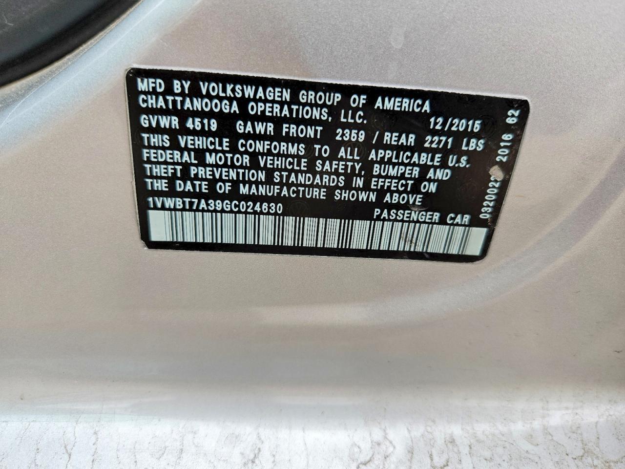 2016 VOLKSWAGEN Passat