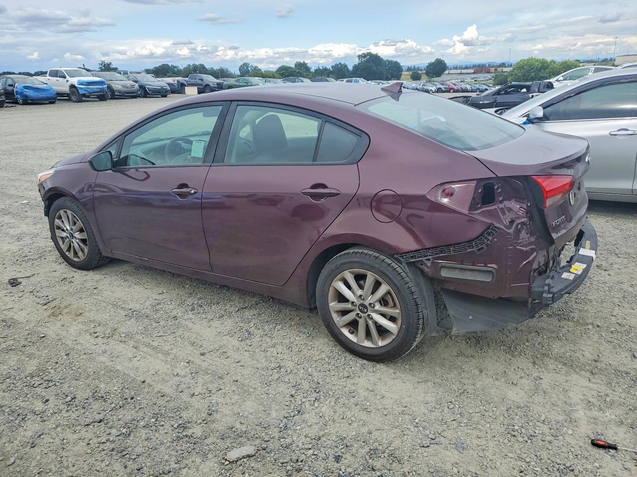 2017 KIA FORTE