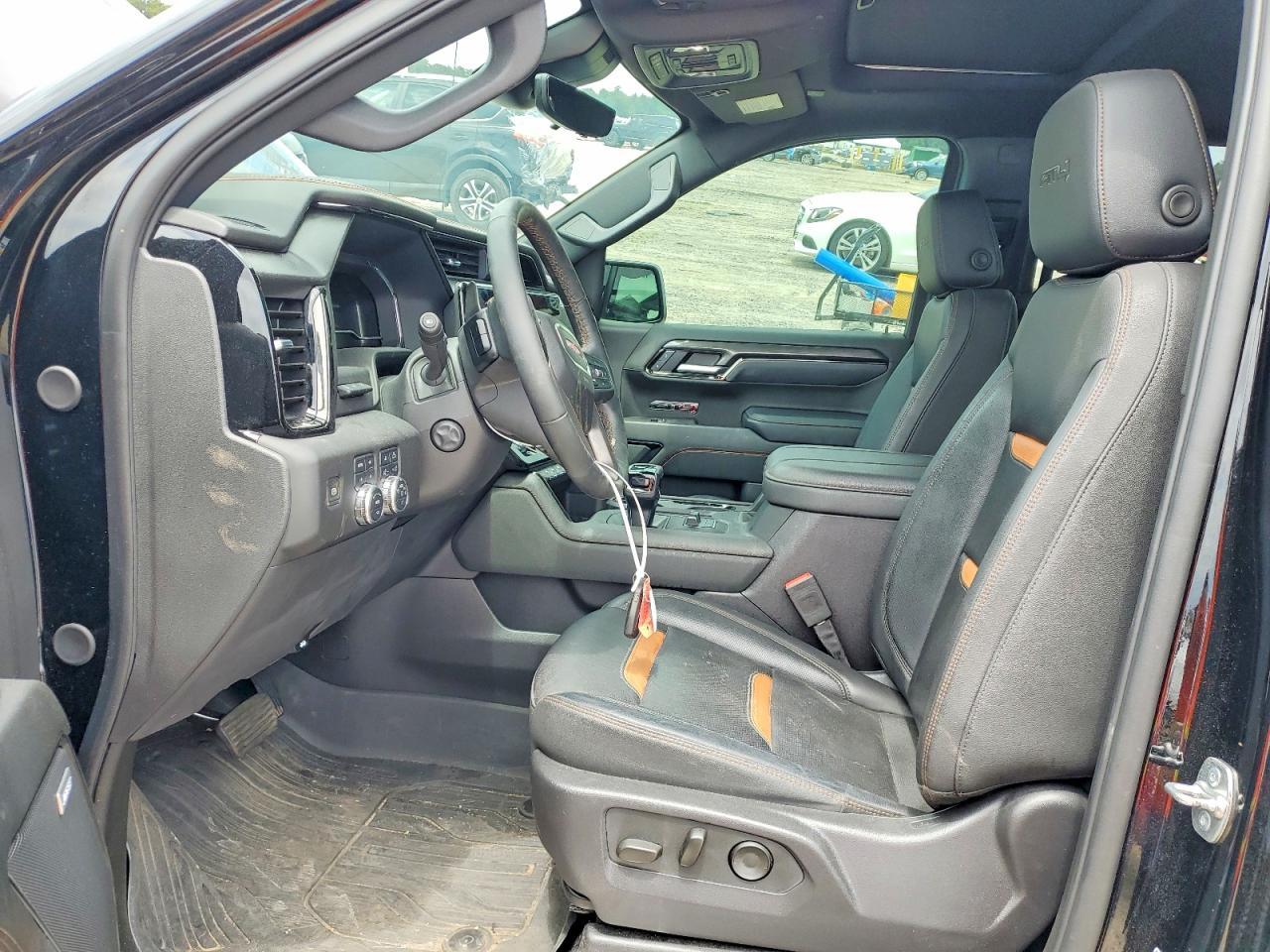 2025 GMC Sierra