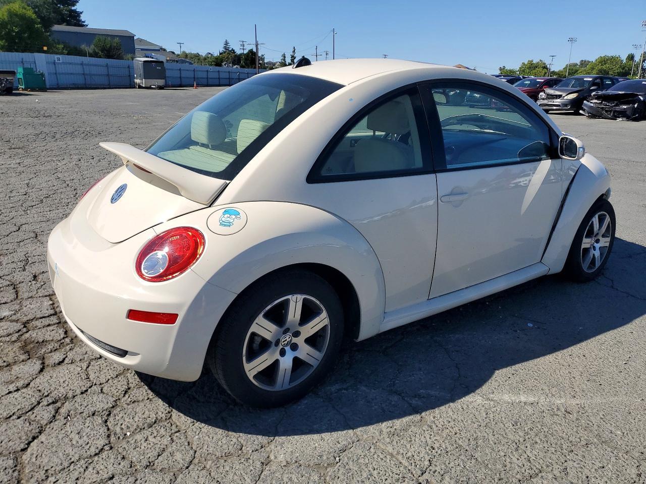 2006 VOLKSWAGEN Beetle