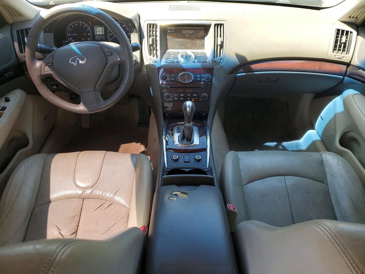 2011 INFINITI G37