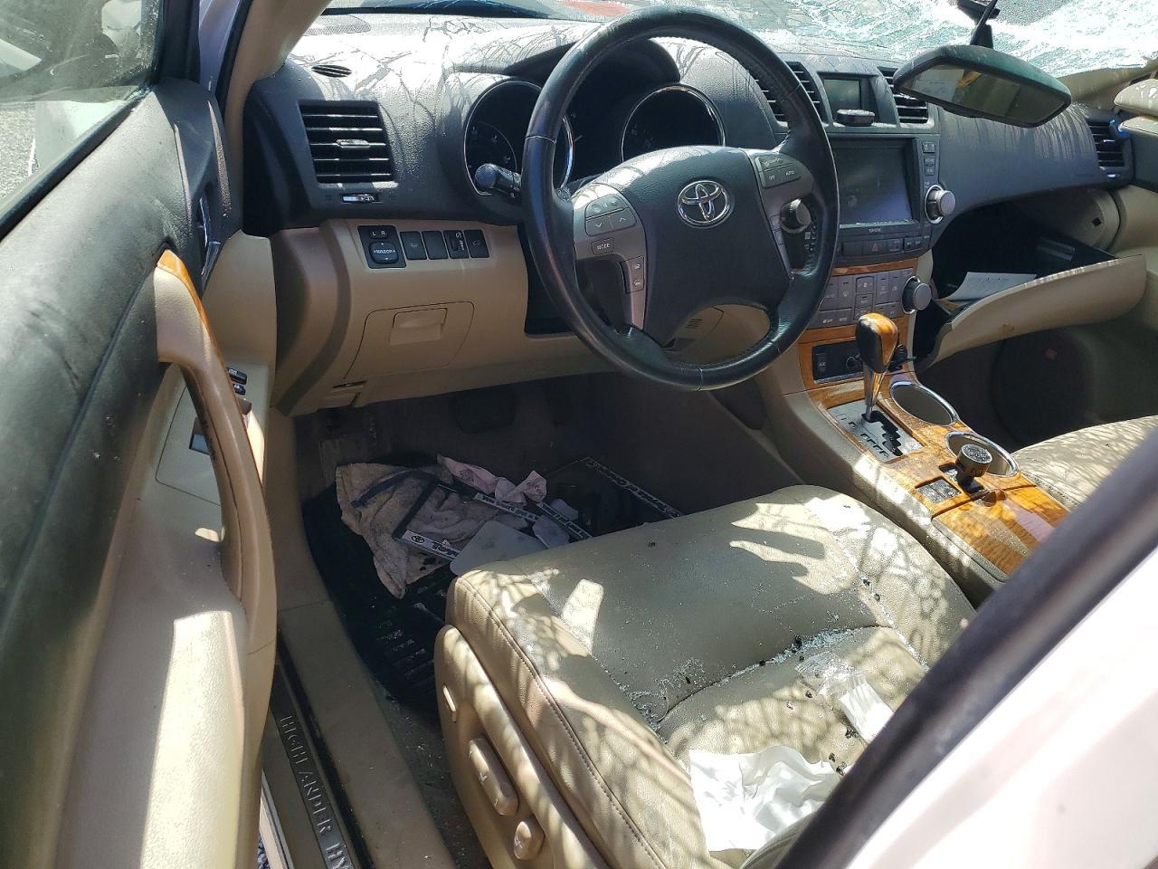 2009 TOYOTA 0125