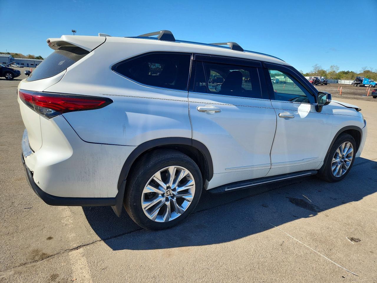 2020 TOYOTA HIGHLANDER