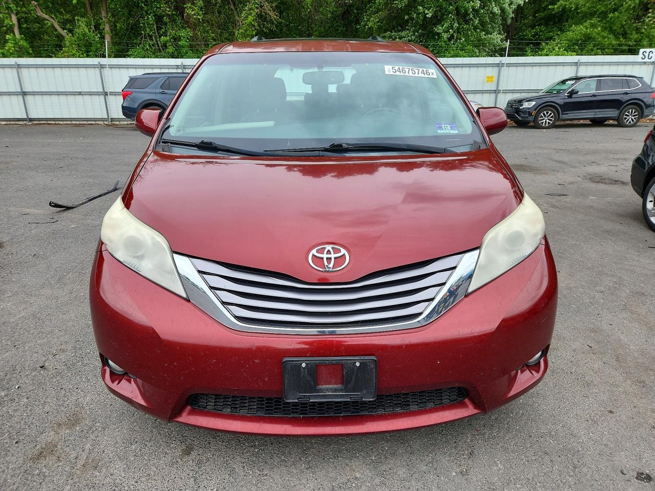 2016 TOYOTA SIENNA