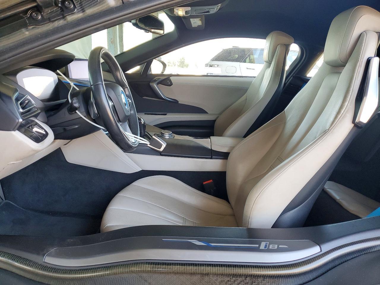 2014 BMW i8