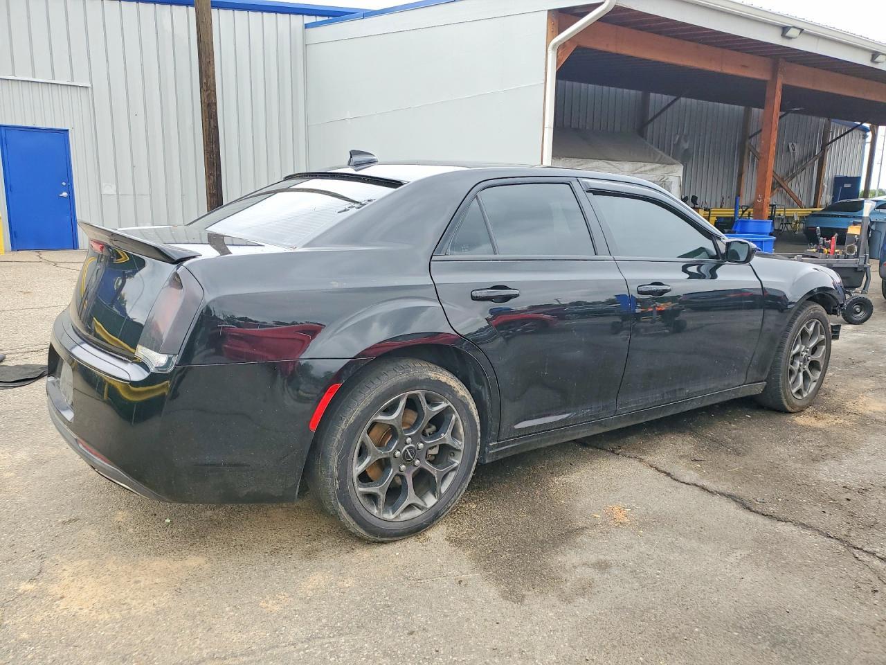 2016 CHRYSLER 300