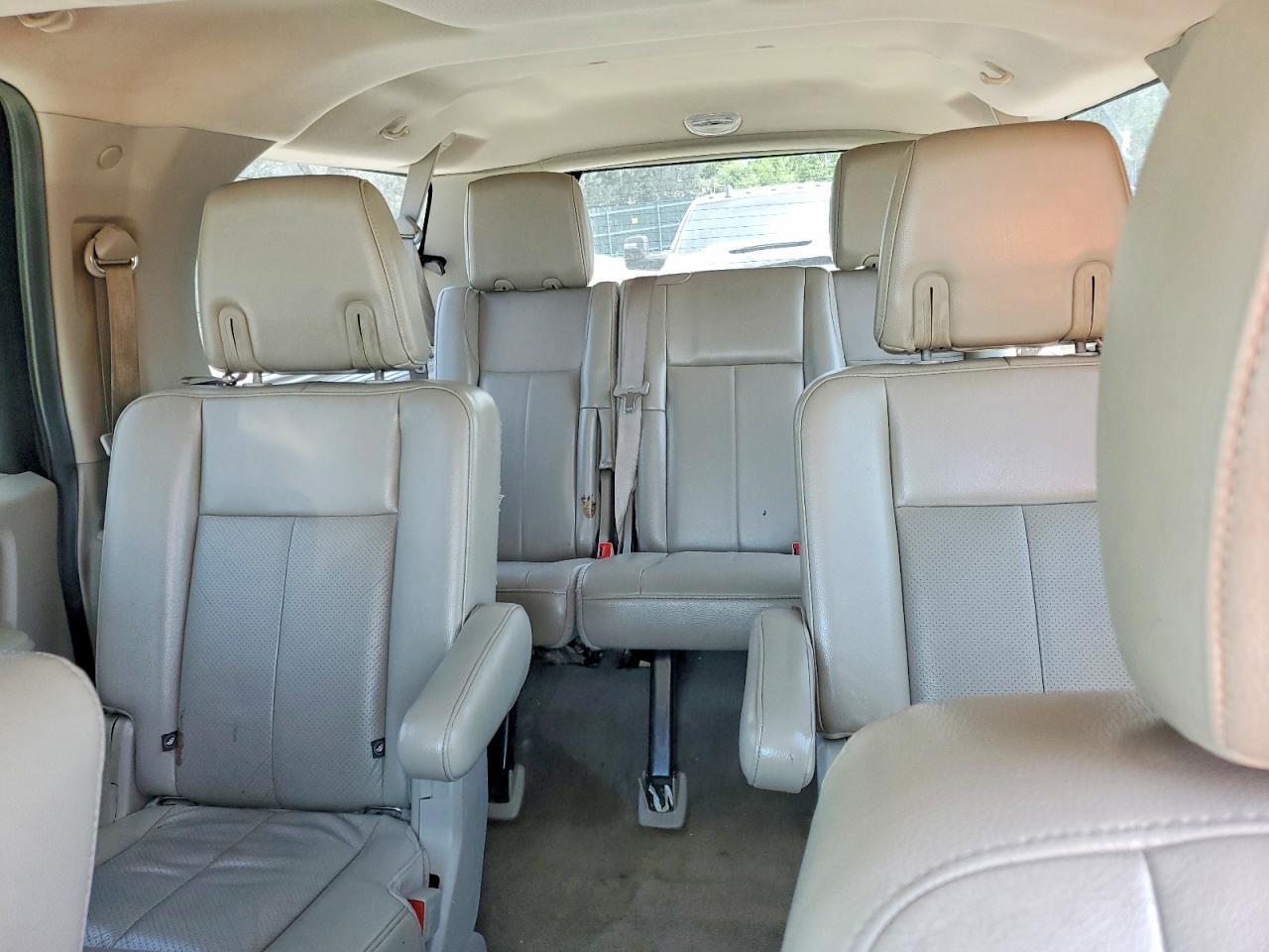 2013 FORD Expedition