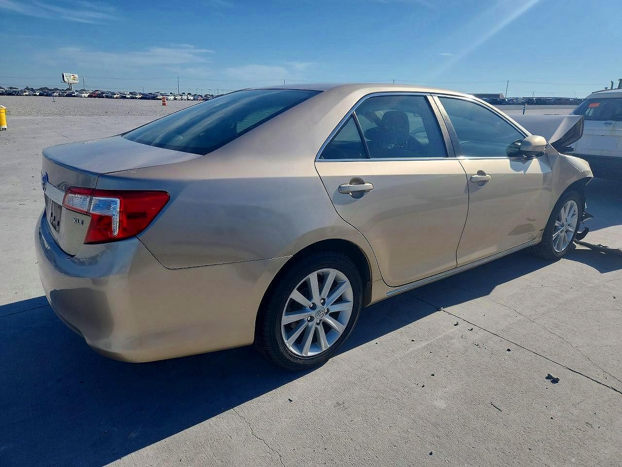 2012 TOYOTA CAMRY