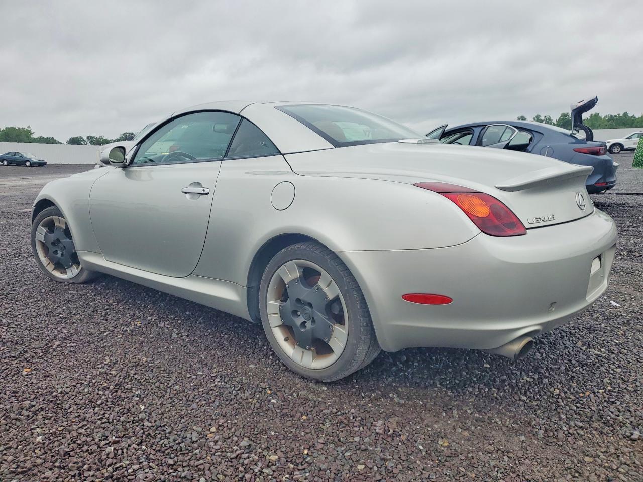 2002 LEXUS SC 430