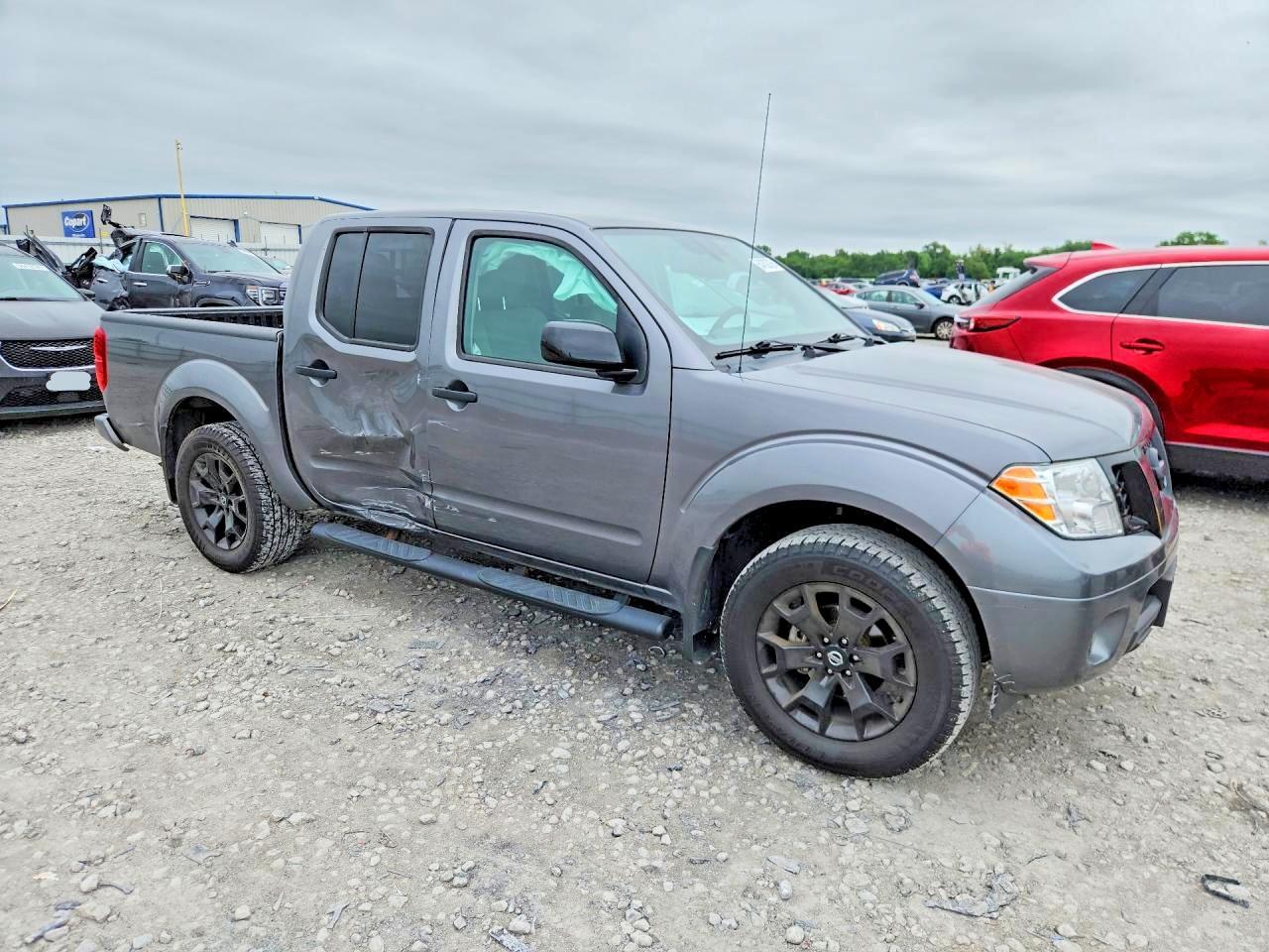 2021 NISSAN Frontier