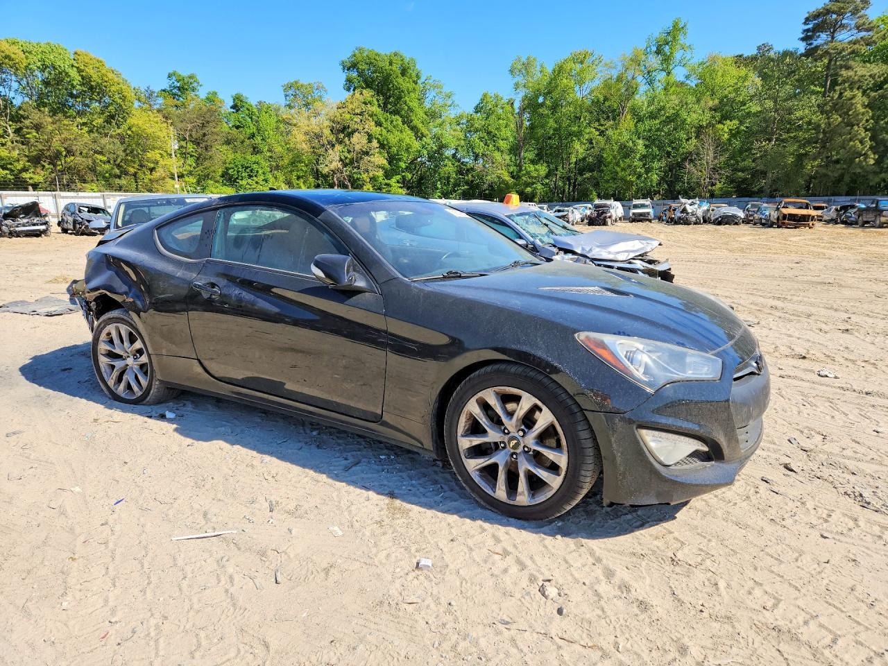 2014 HYUNDAI GENESIS