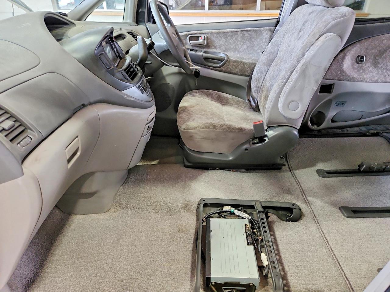 2000 TOYOTA Estima