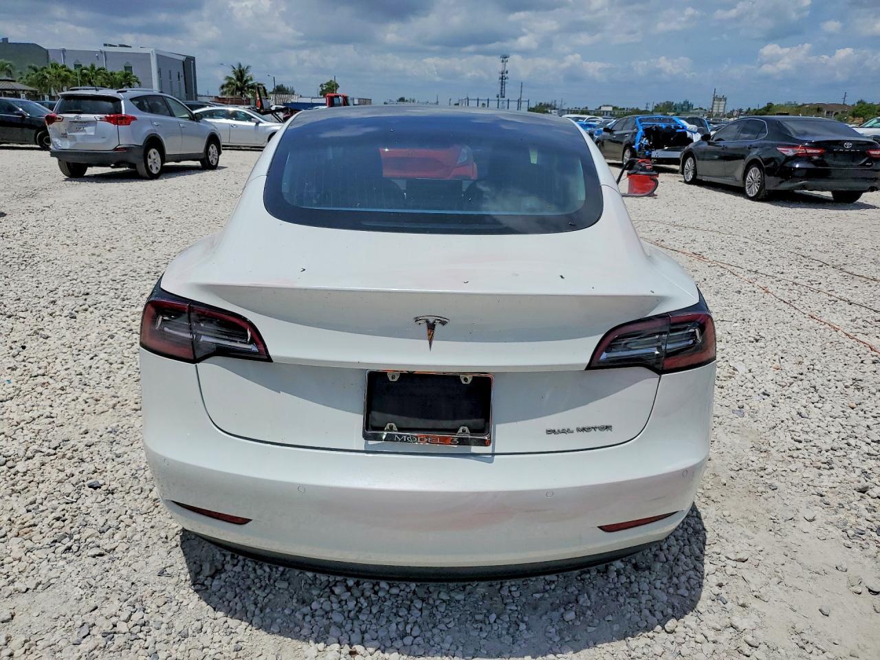 2019 TESLA MODEL 3
