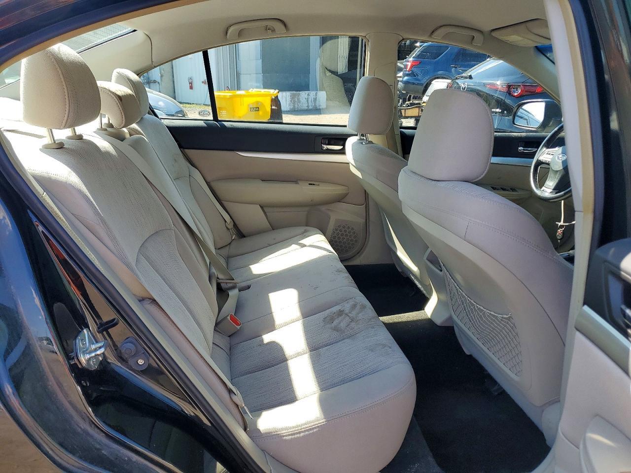 2013 SUBARU Legacy