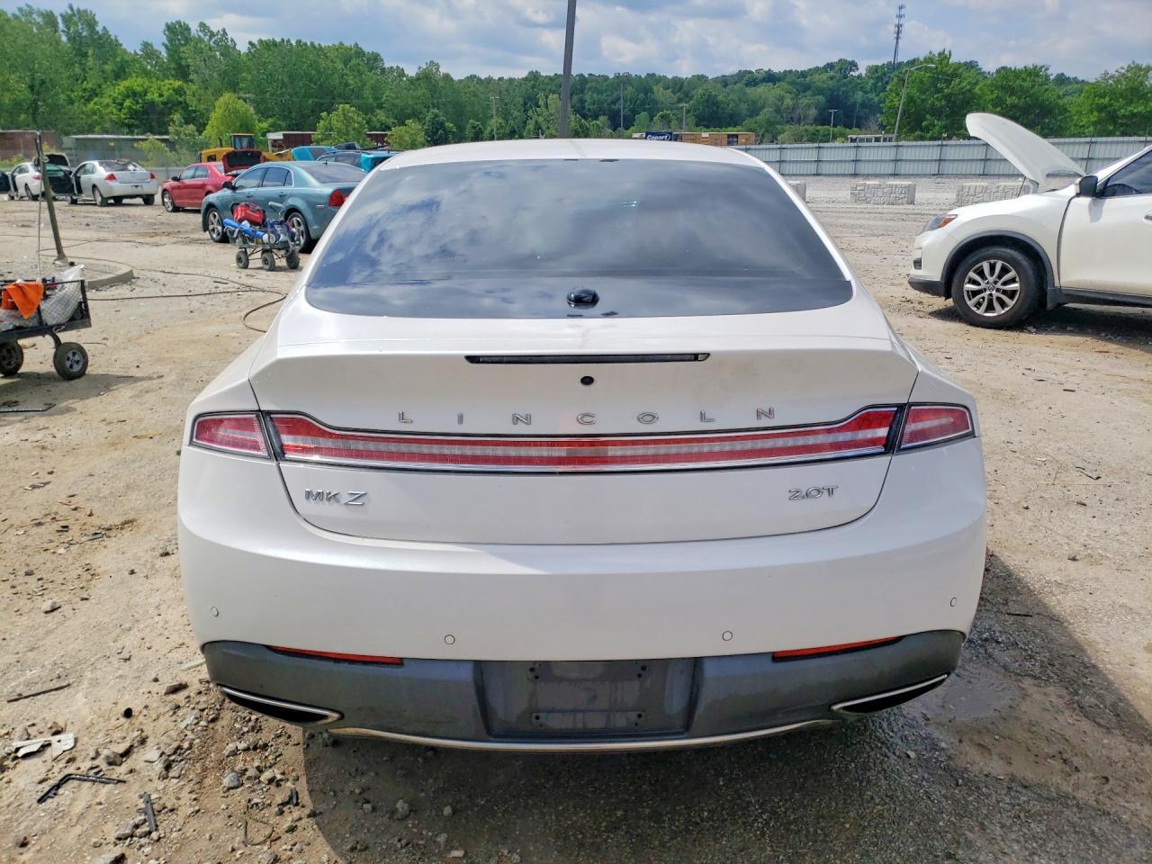 2017 LINCOLN MKZ