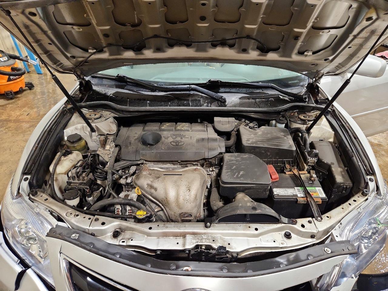 2011 TOYOTA CAMRY