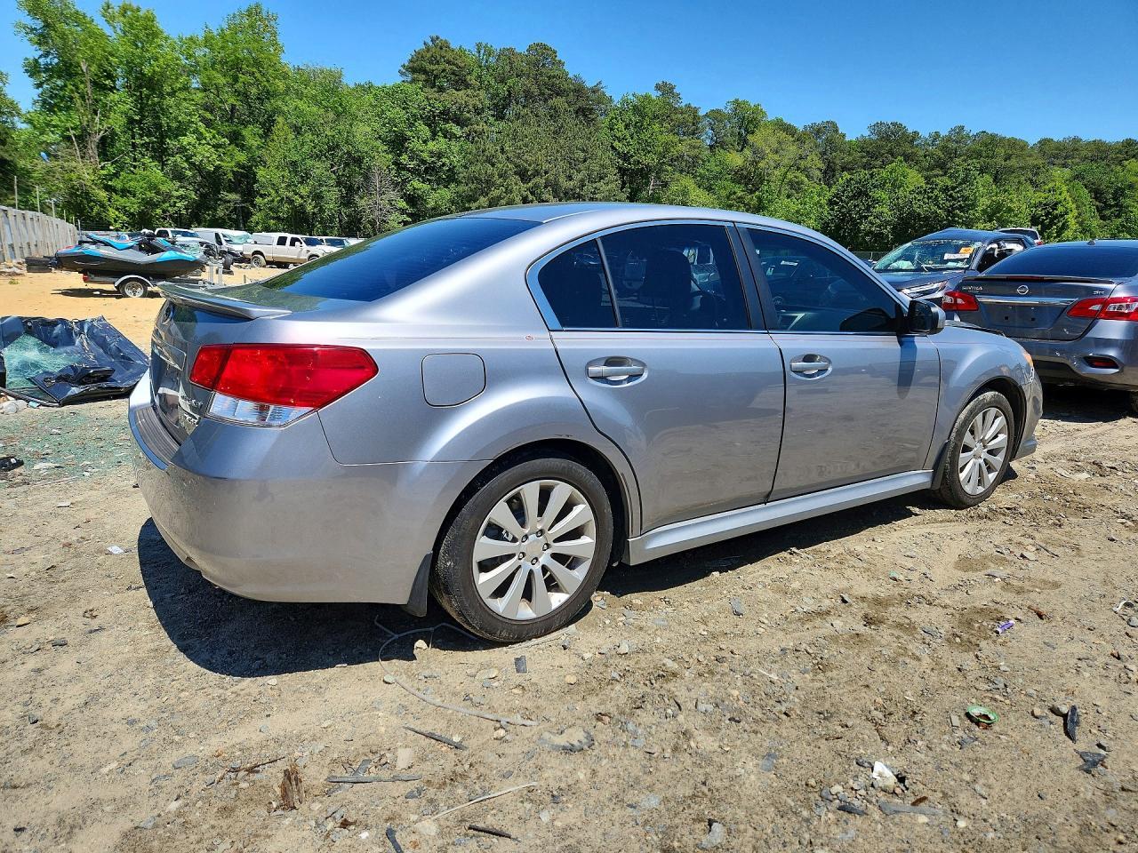 2010 SUBARU Legacy