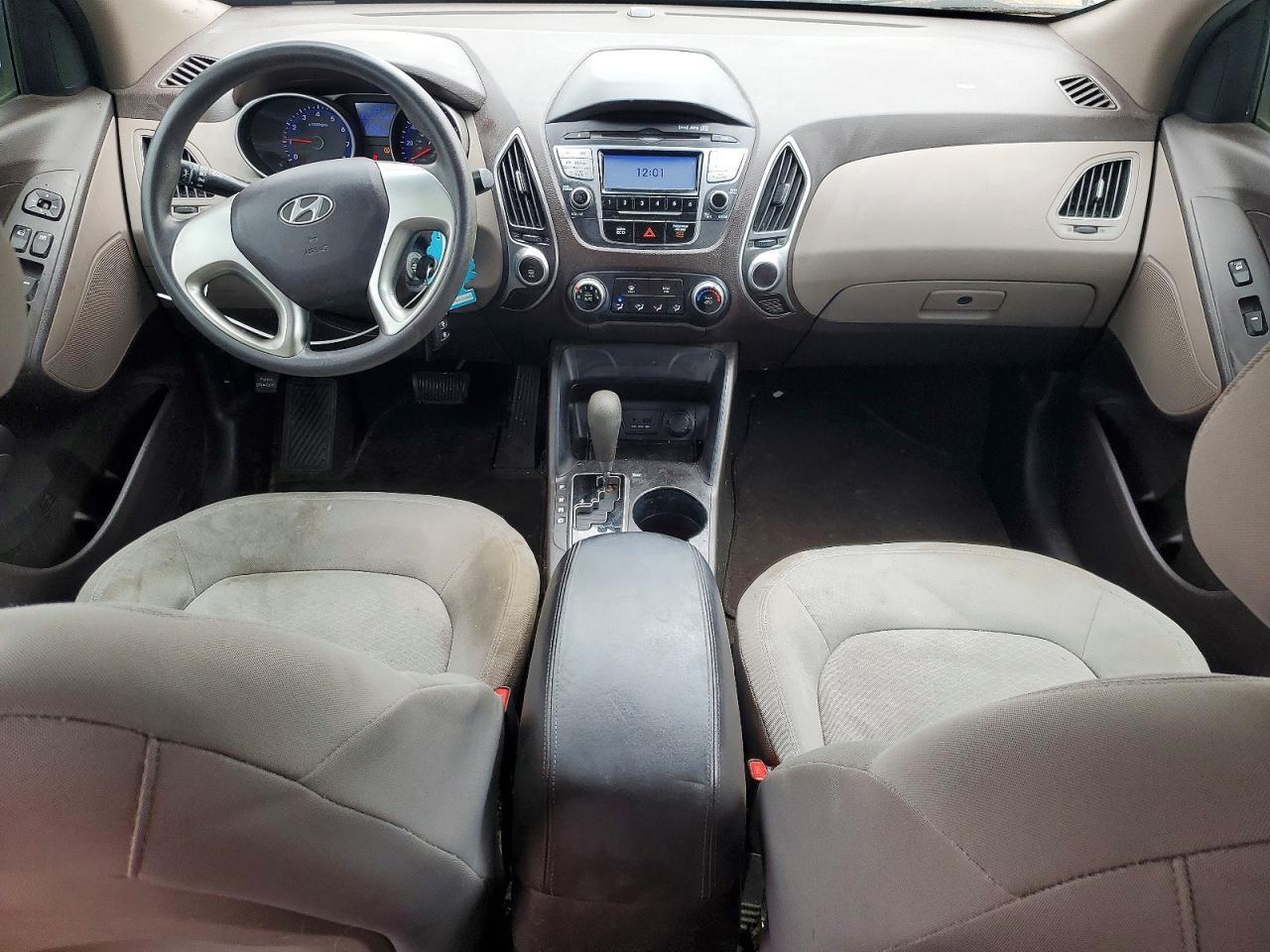 2012 HYUNDAI TUCSON