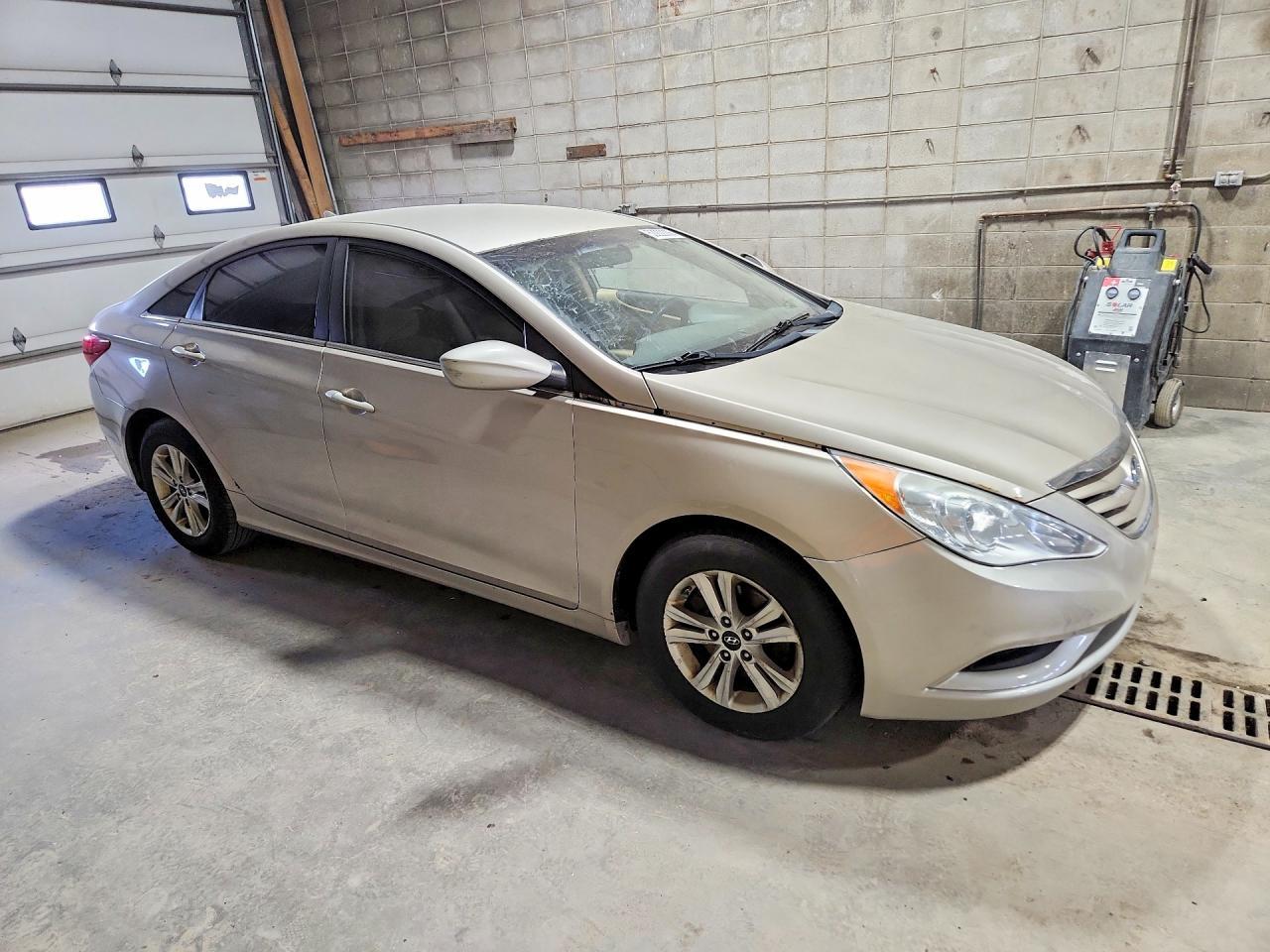 2011 HYUNDAI SONATA