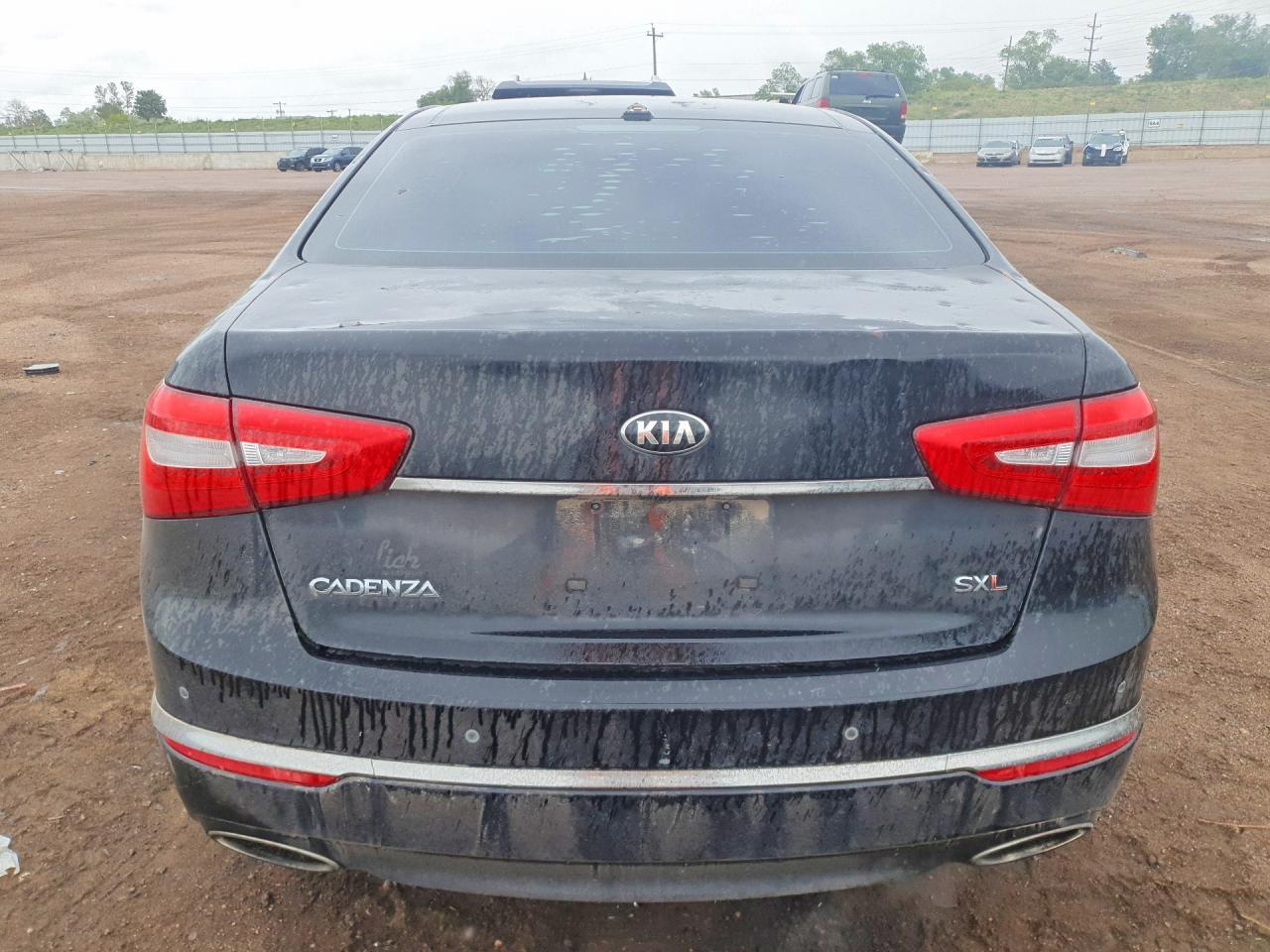 2015 KIA Cadenza